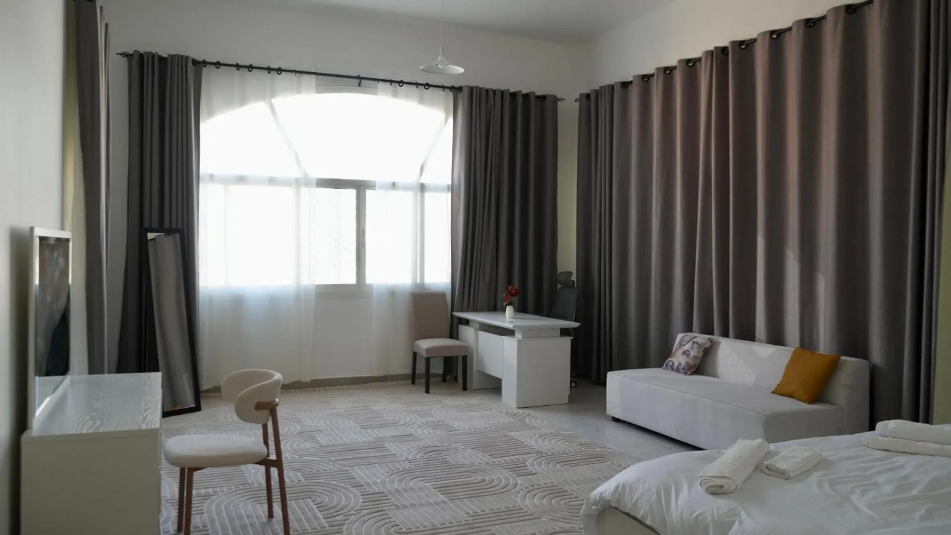 All Villa For Rent In Abu Dhabi 7 Rooms Near Corniche