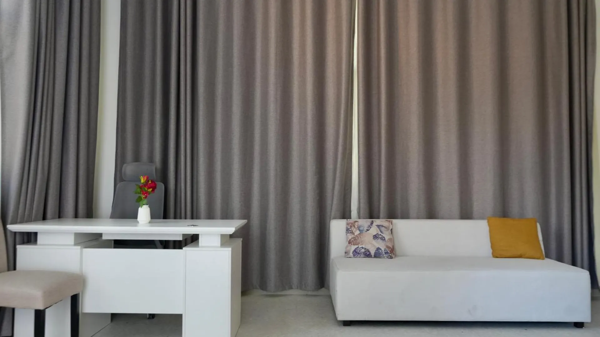 All Villa For Rent In Abu Dhabi 7 Rooms Near Corniche 0*,