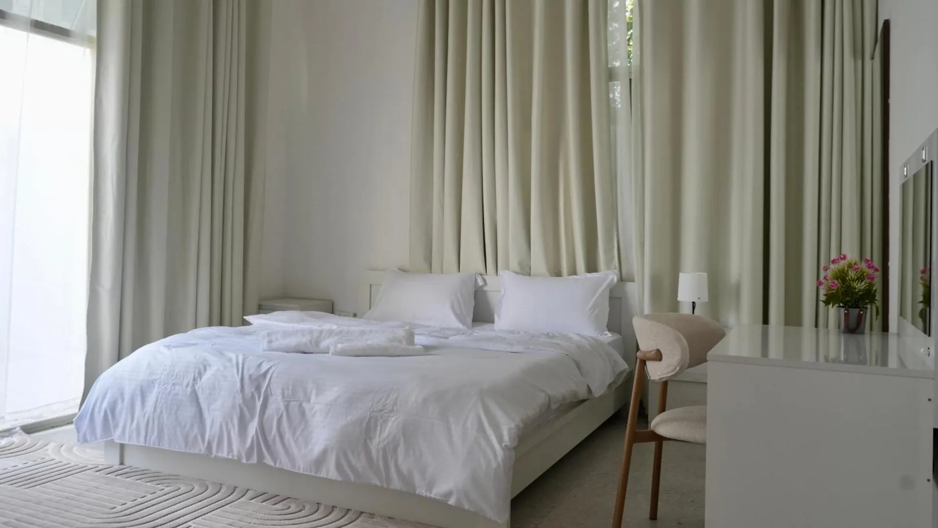 All Villa For Rent In Abu Dhabi 7 Rooms Near Corniche 0*,