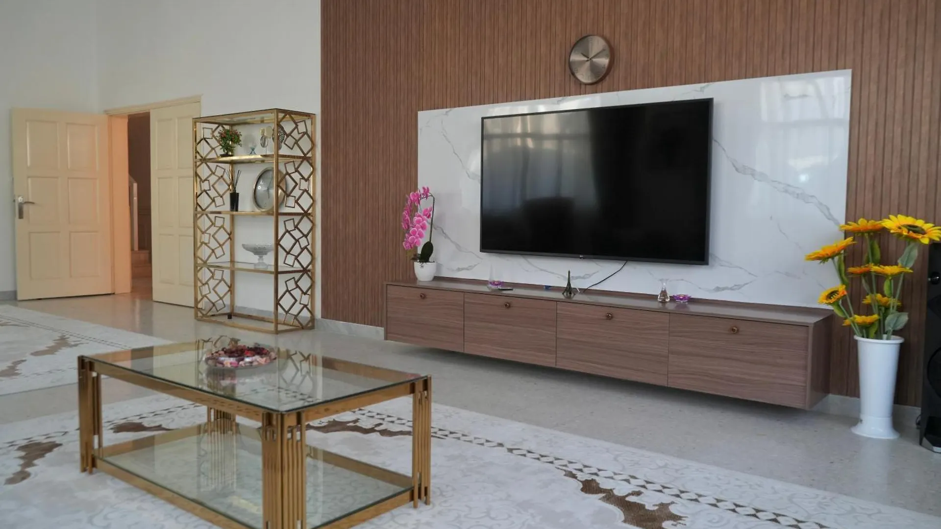 All Villa For Rent In Abu Dhabi 7 Rooms Near Corniche