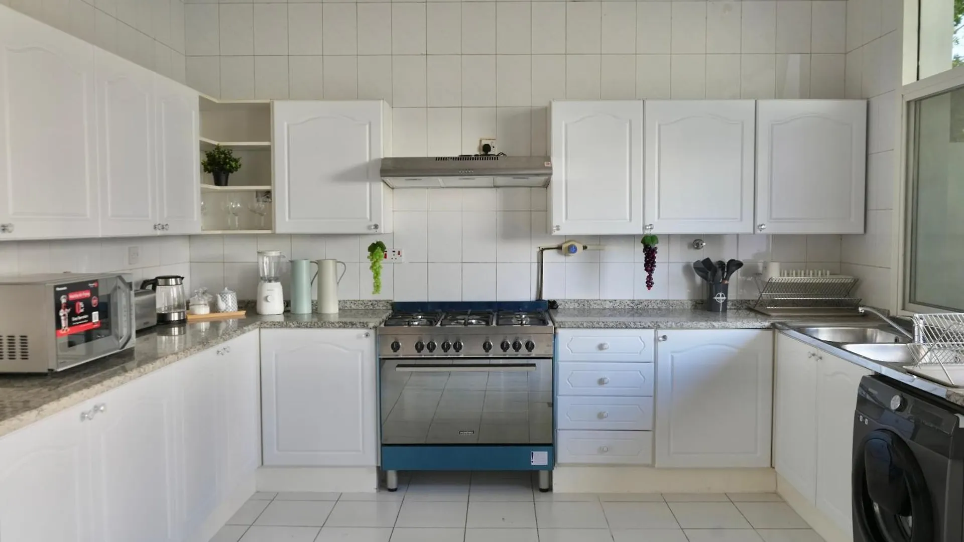 All Villa For Rent In Abu Dhabi 7 Rooms Near Corniche