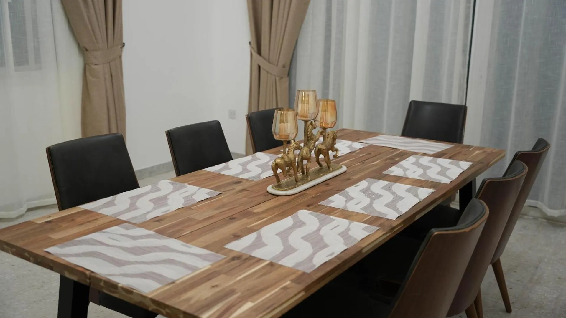 All Villa For Rent In Abu Dhabi 7 Rooms Near Corniche United Arab Emirates